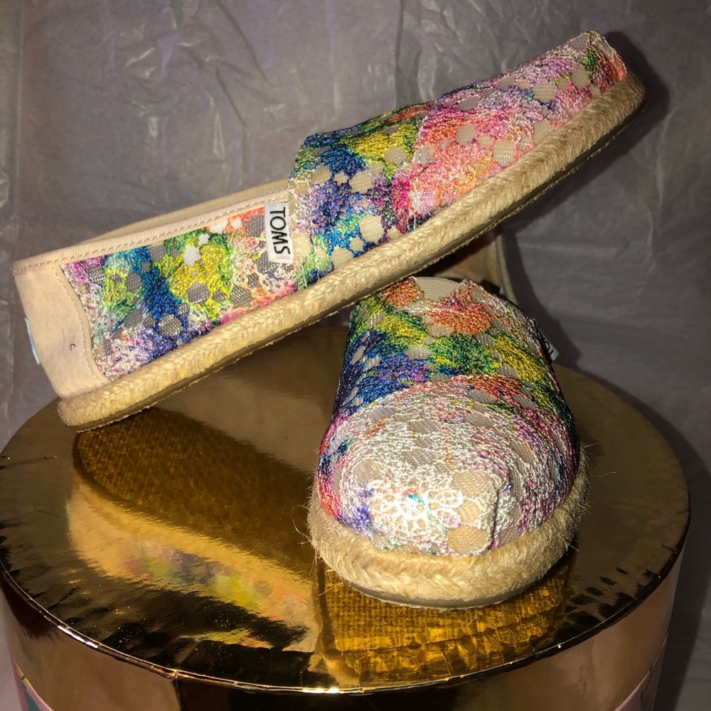 Toms tie dye crochet slip ons